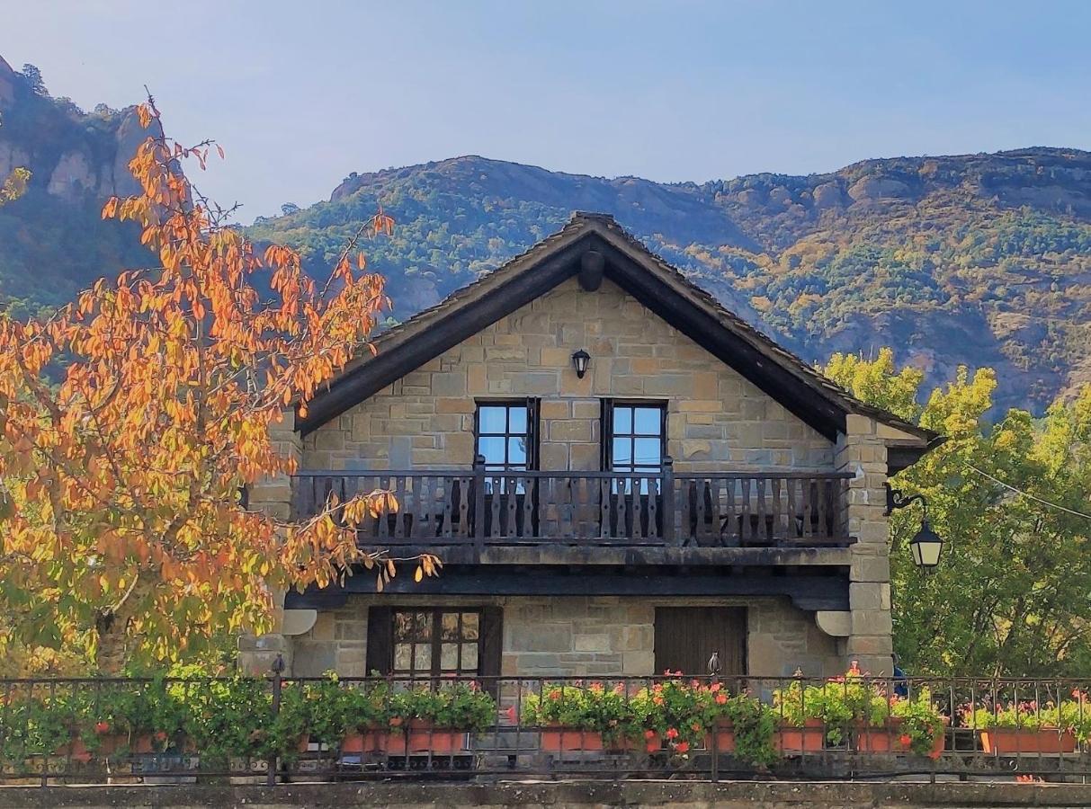 Hotel Rural El Mirador De Los Pirineos Santa Cruz de la Serós Dış mekan fotoğraf